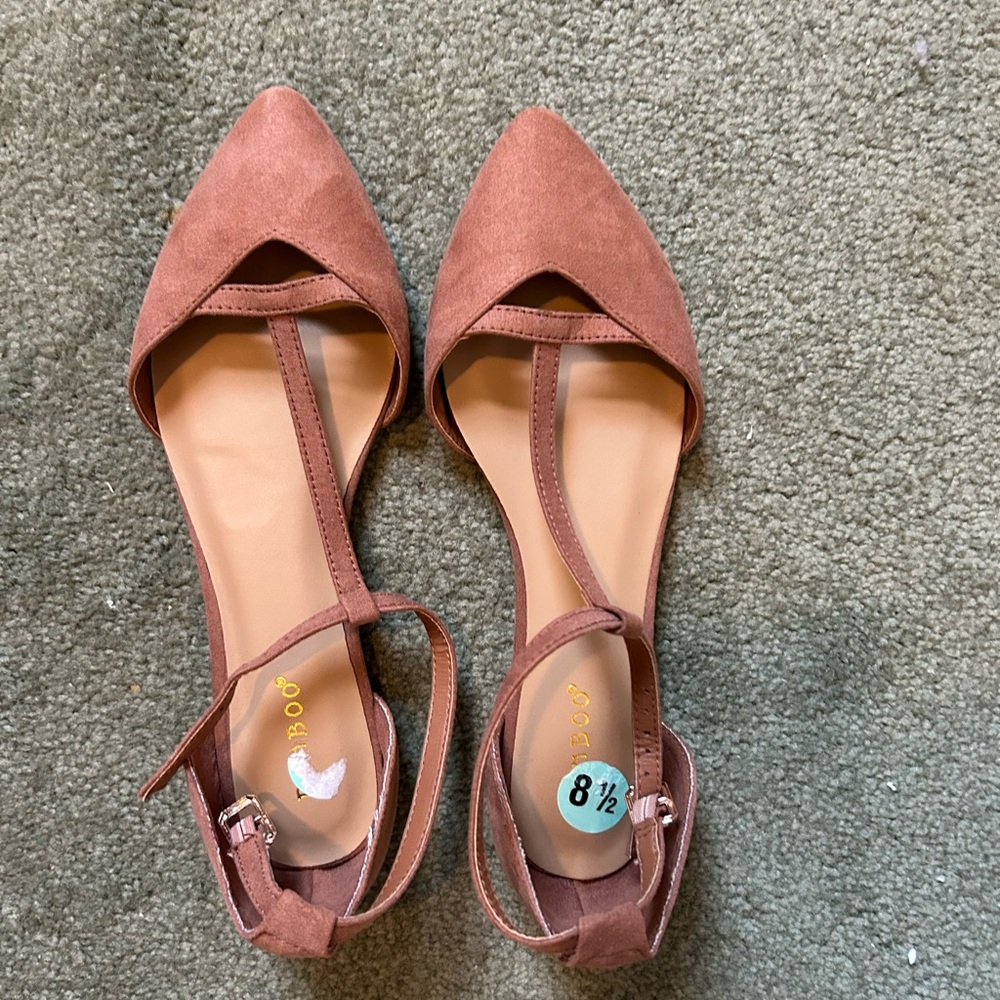 Dusty rose pointed toe flats - Picture 3 of 5